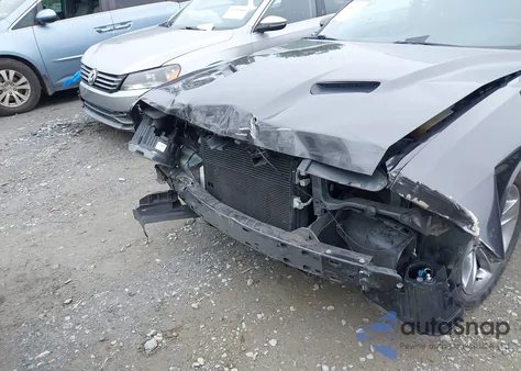 2015 Dodge Challenger Sxt z USA, uszkodzony, nr VIN 2C3CDZAG7FH911453